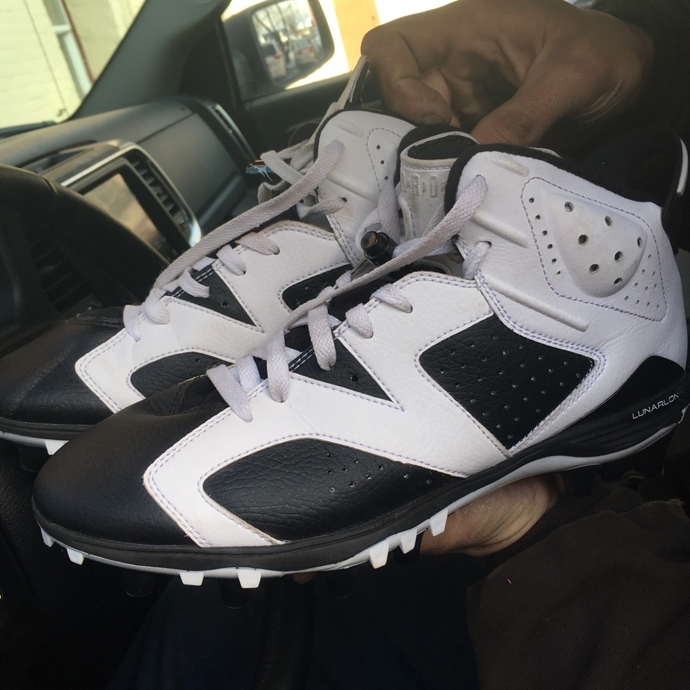 Air Jordan 6’s cleats retros